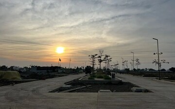 Plot For Sale in Devguradia