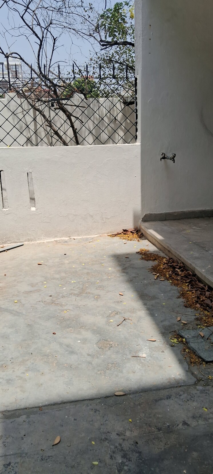 Exterior View, sarita vihar 2.5 Bedroom 1150 Sq.Ft. Apartment In Sarita Vihar Delhi 8671598