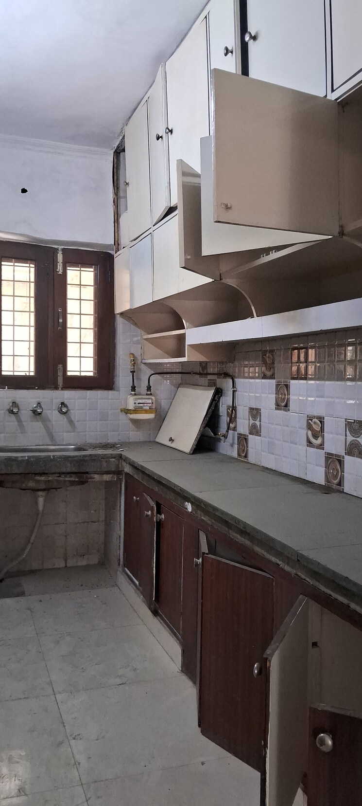 Kitchen, sarita vihar 2.5 Bedroom 1150 Sq.Ft. Apartment In Sarita Vihar Delhi 8671598