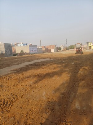  Plot For Sale in Dheeraj Nagar