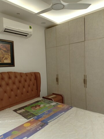 Bedroom in 3 BHK Apartment at Sarvapriya Vihar – for Rent