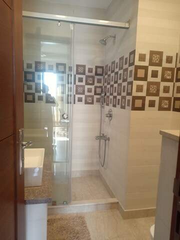 Bathroom in 3 BHK Apartment at Sarvapriya Vihar – for Rent