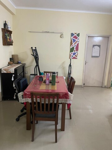 Master Bedroom in 4 BHK Builder Floor at Ardee City, Sector 52 – for Rent