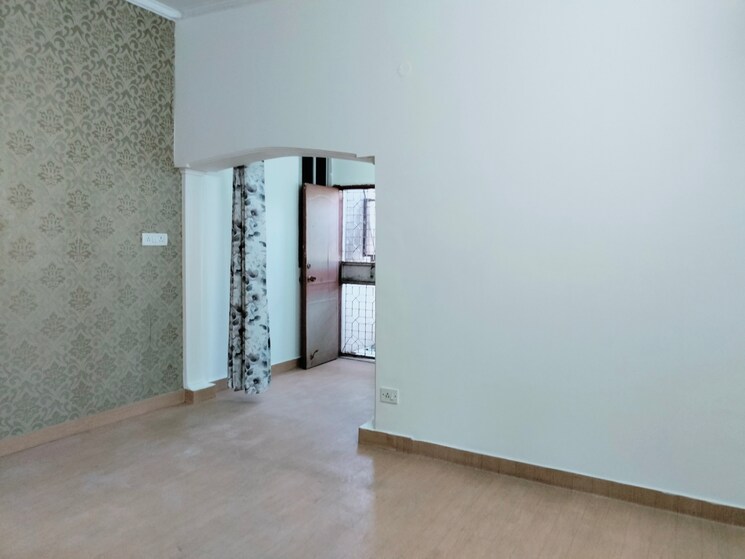 Room, sheikh sarai 4 Bedroom 2500 Sq.Ft. Apartment In Sheikh Sarai Delhi 8671600