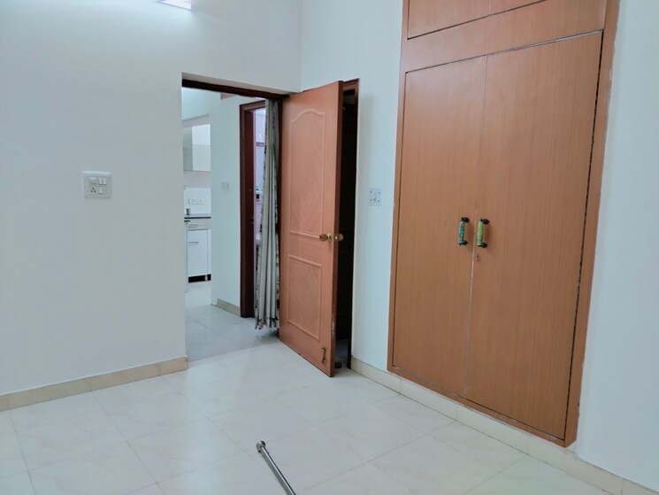 undefined, sheikh sarai 4 Bedroom 2500 Sq.Ft. Apartment In Sheikh Sarai Delhi 8671600