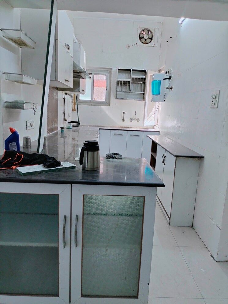 Kitchen, sheikh sarai 4 Bedroom 2500 Sq.Ft. Apartment In Sheikh Sarai Delhi 8671600