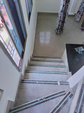 Staircase in 4 BHK Apartment at Sheikh Sarai – for Rent