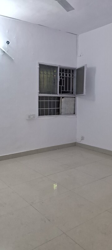 3 BHK Apartment For Rent in Sarita Vihar