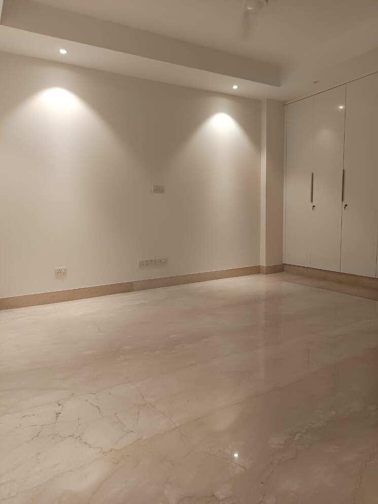 Room, greater kailash ii 4 Bedroom 2700 Sq.Ft. Apartment In Greater Kailash ii Delhi 8671689