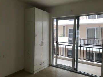Room in 3 BHK Apartment at Sushma Valencia, International Airport Road – for Sale
