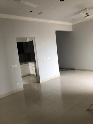 Room in 3 BHK Apartment at Central Park Flower Valley Aqua Front Towers, Sohna Sector 33 – for Sale