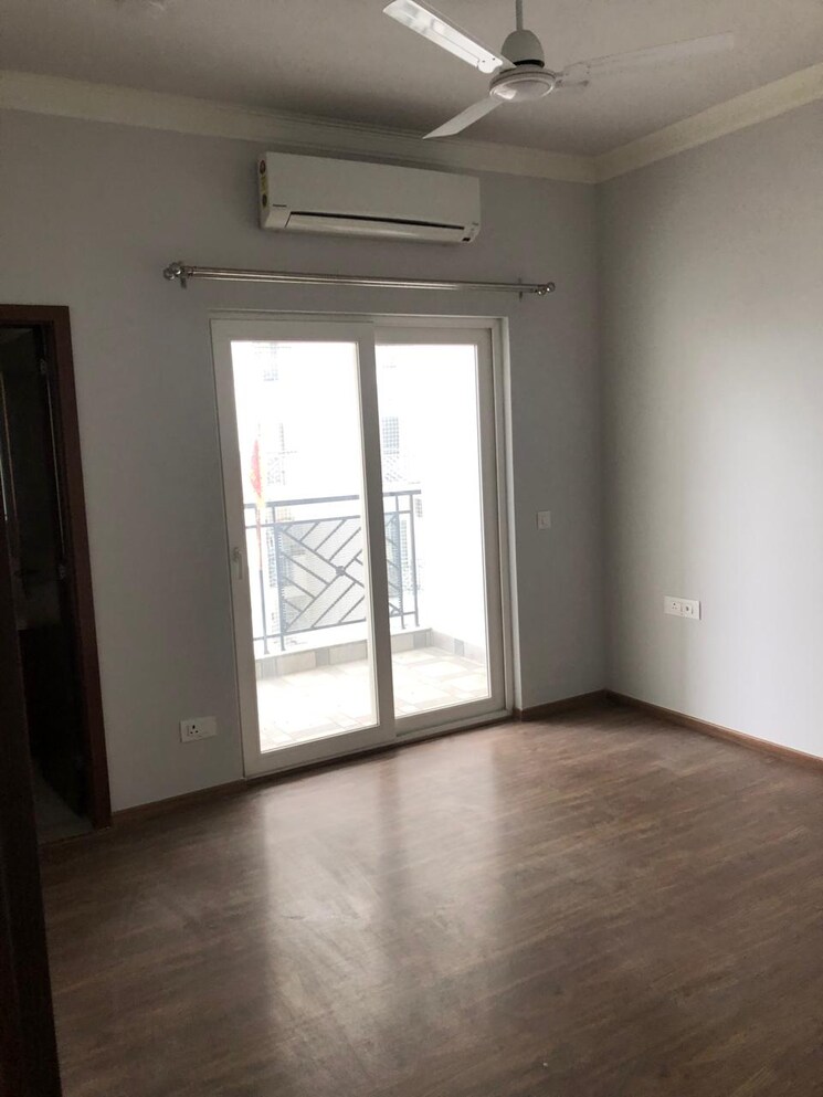 Room, central-park-flower-valley-aqua-front-towers 3 Bedroom 1789 Sq.Ft. Apartment In Sohna Sector 33 Gurgaon 8671798