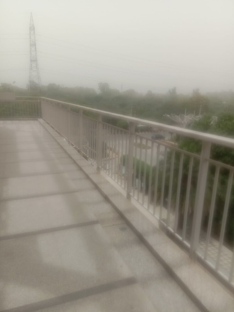 Balcony, puri-81-business-hub Commercial Office Space 300 Sq.Ft. In Sector 81 Faridabad 8671590