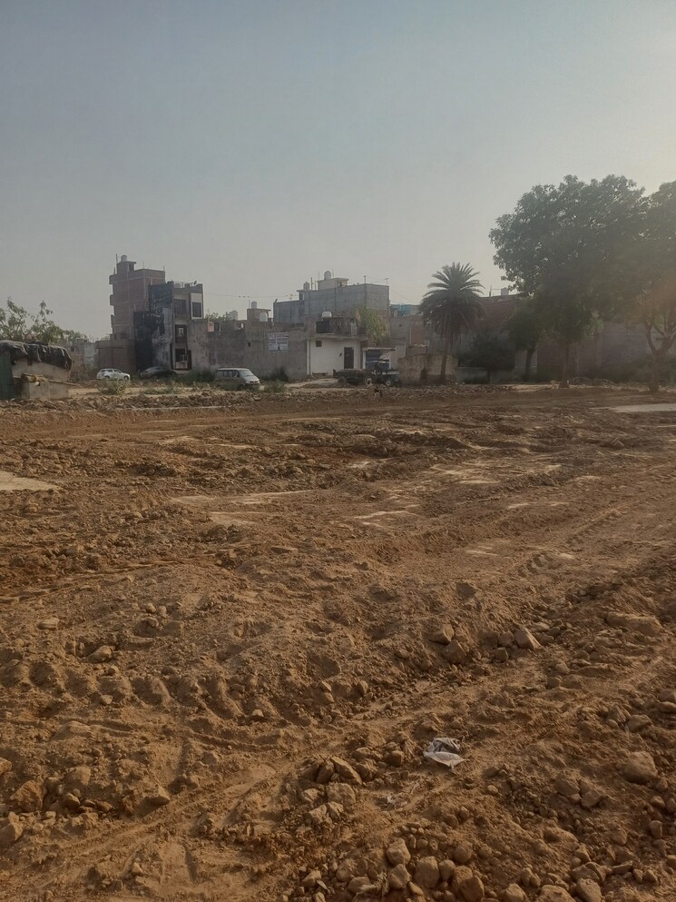 undefined, dheeraj nagar  134 Sq.Yd. Plot In Dheeraj Nagar Faridabad 8671884