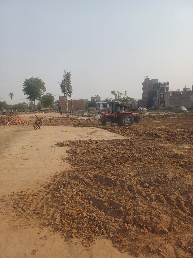 undefined, dheeraj nagar  136 Sq.Yd. Plot In Dheeraj Nagar Faridabad 8671955