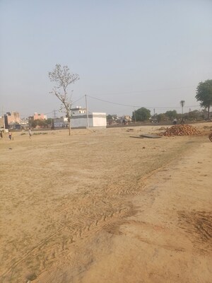  Plot For Sale in Dheeraj Nagar