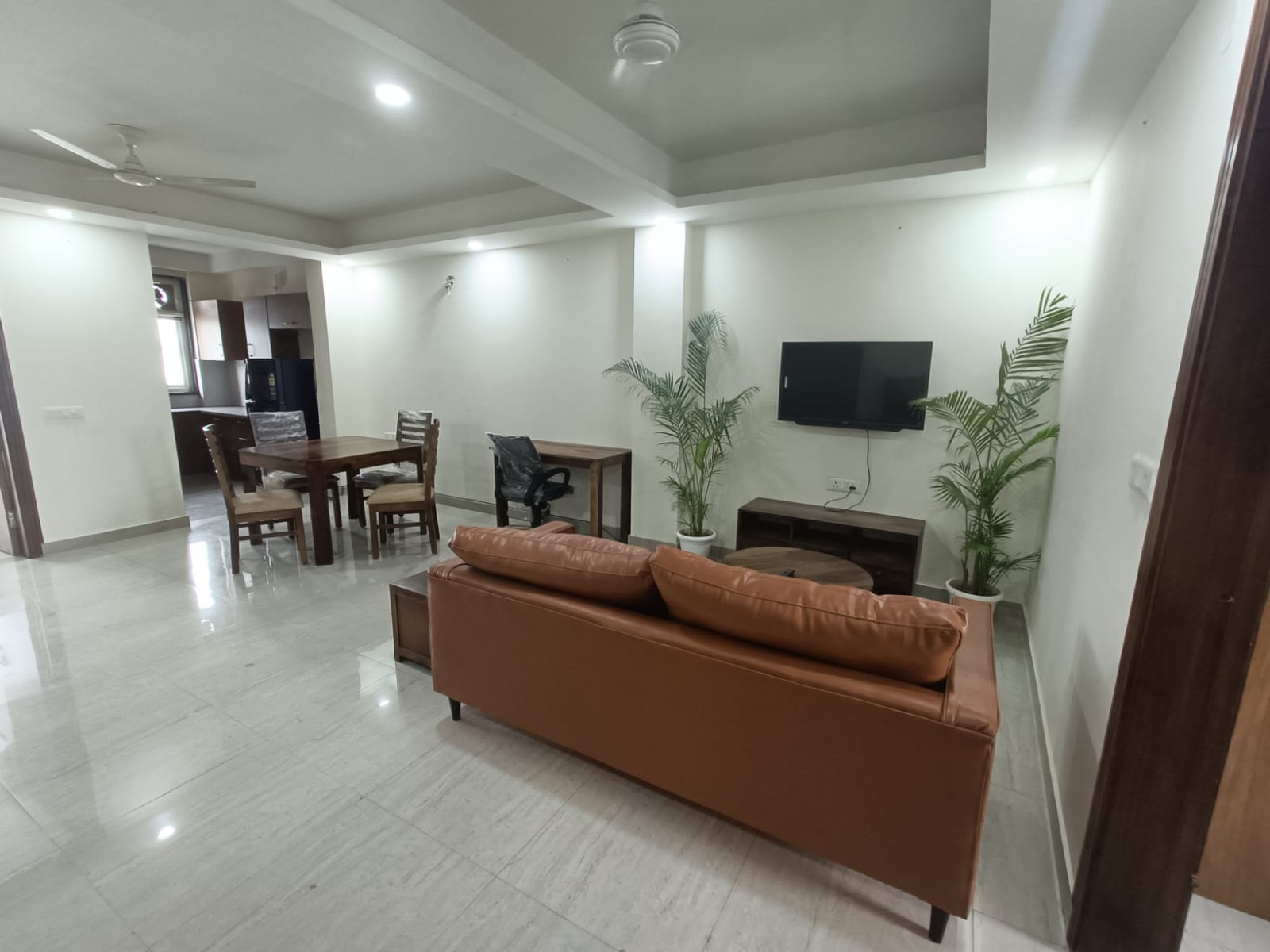3 BHK + Servant Room Builder Floor For Rent in Royal Homez