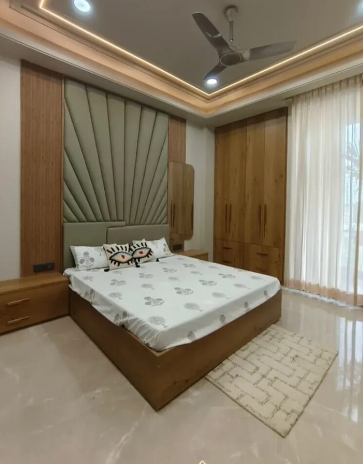Bedroom, sector 29 5 Bedroom 4500 Sq.Ft. Builder Floor In Sector 29 Faridabad 8672012