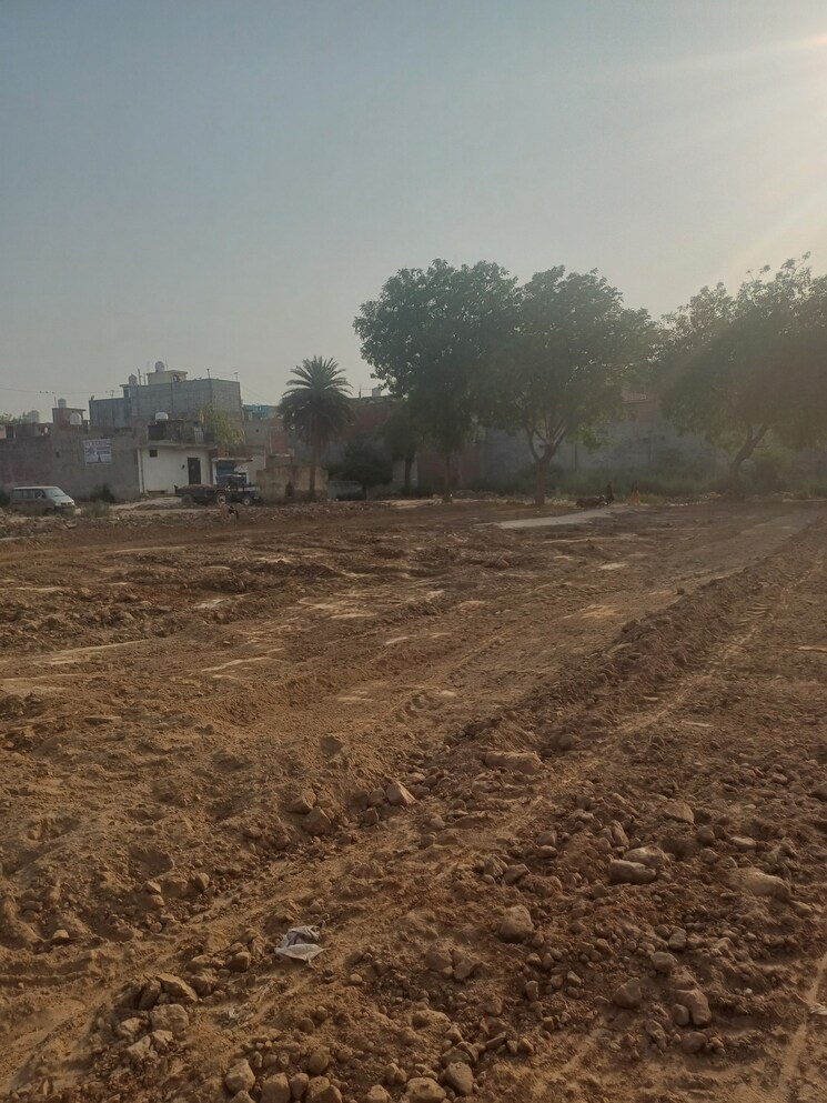 undefined, dheeraj nagar  138 Sq.Yd. Plot In Dheeraj Nagar Faridabad 8671998