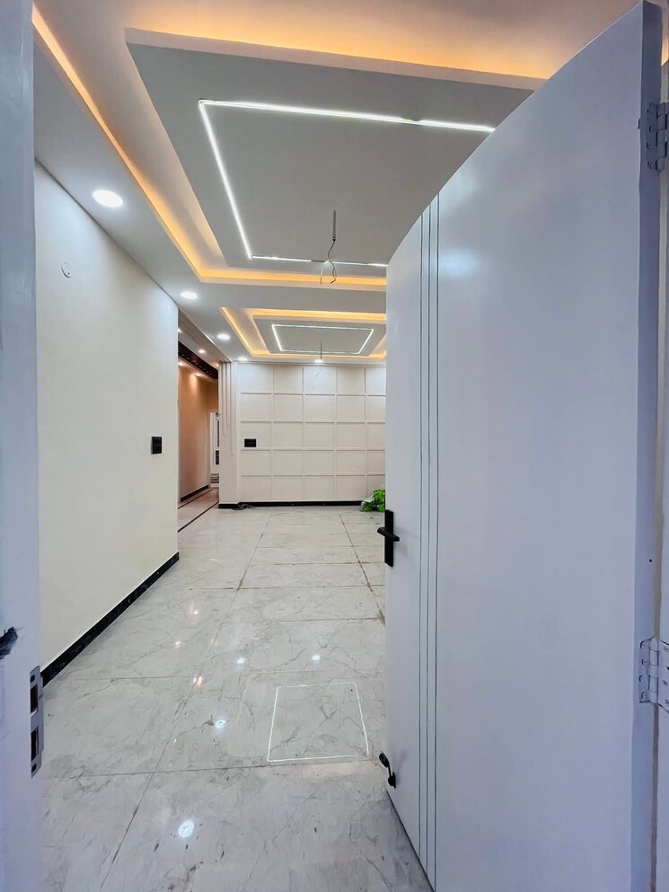 undefined, srishti-greenfield-homes 3 Bedroom 1900 Sq.Ft. Builder Floor In Green Fields Colony Faridabad 8672009