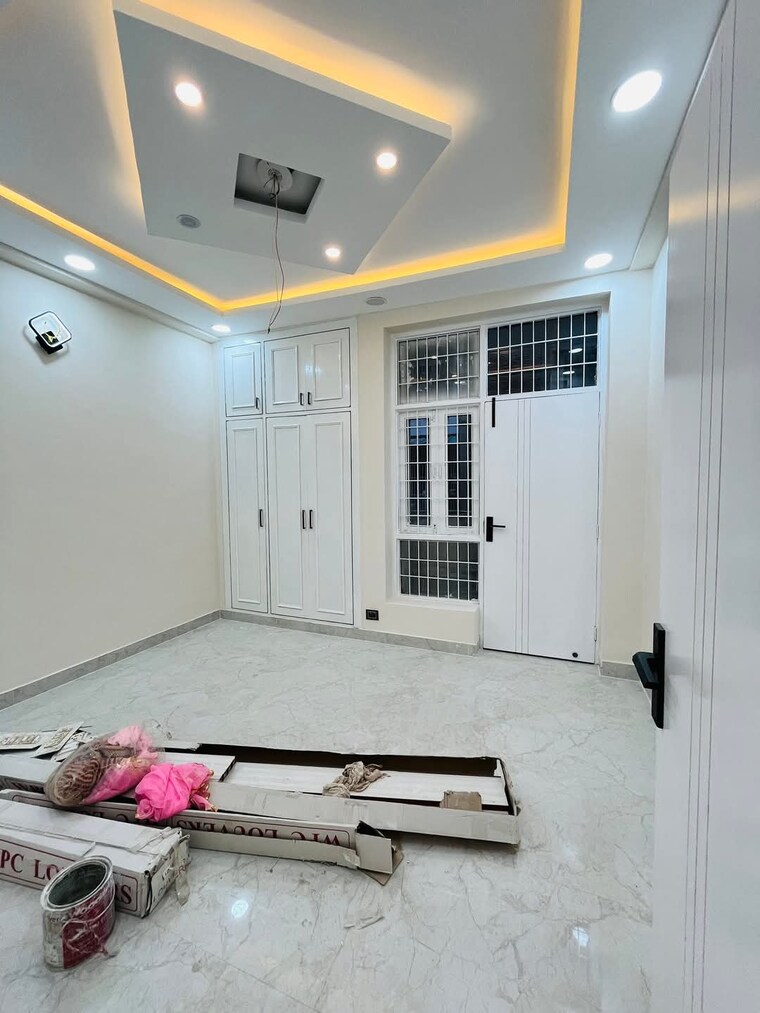 Bedroom, srishti-greenfield-homes 3 Bedroom 1900 Sq.Ft. Builder Floor In Green Fields Colony Faridabad 8672009