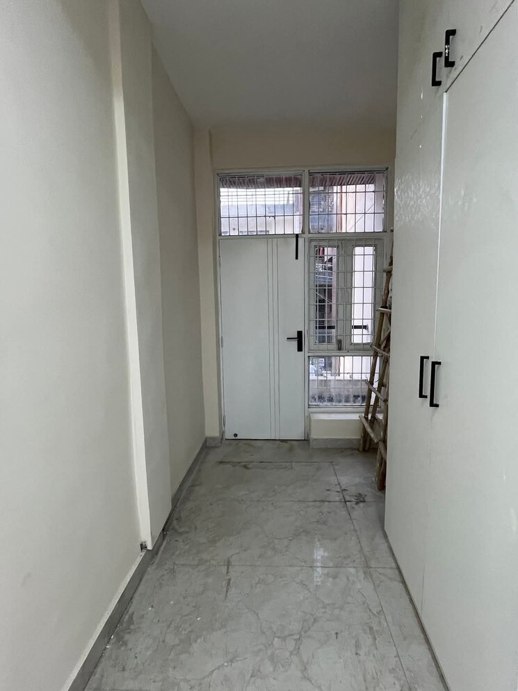 Room, srishti-greenfield-homes 3 Bedroom 1900 Sq.Ft. Builder Floor In Green Fields Colony Faridabad 8672009