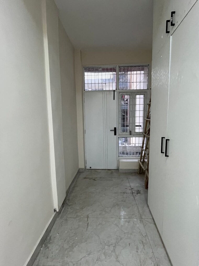 Room, srishti-greenfield-homes 3 Bedroom 1900 Sq.Ft. Builder Floor In Green Fields Colony Faridabad 8672009