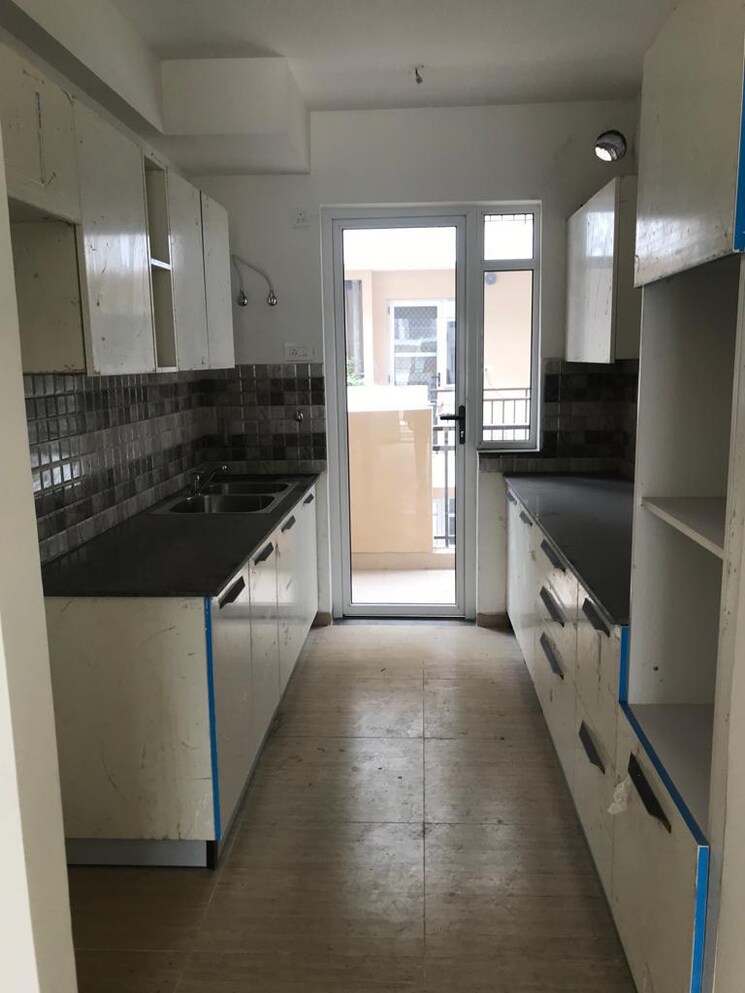 Kitchen, sushma-valencia 3 Bedroom 1800 Sq.Ft. Apartment In International Airport Road Zirakpur 8672066