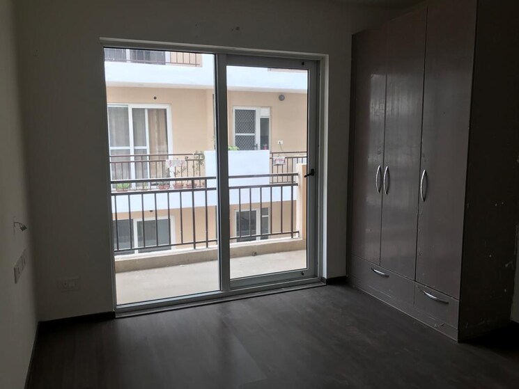 Room, sushma-valencia 3 Bedroom 1800 Sq.Ft. Apartment In International Airport Road Zirakpur 8672066