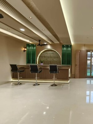 Living Room in 4 BHK Builder Floor at Sector 33 – for Sale