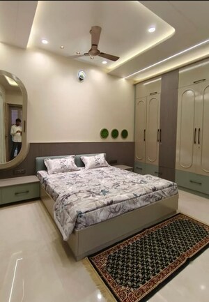 Bedroom in 4 BHK Builder Floor at Sector 33 – for Sale