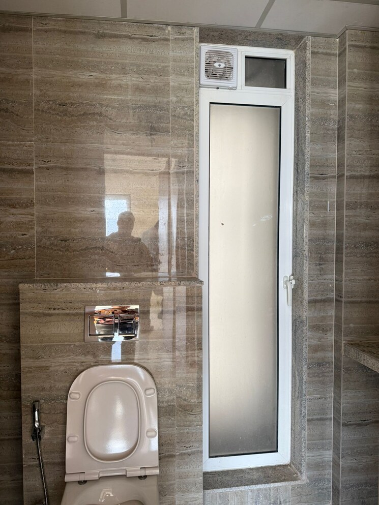 Bathroom, runwal-nirvana 2 Bedroom 1065 Sq.Ft. Apartment In Parel Mumbai 8672122