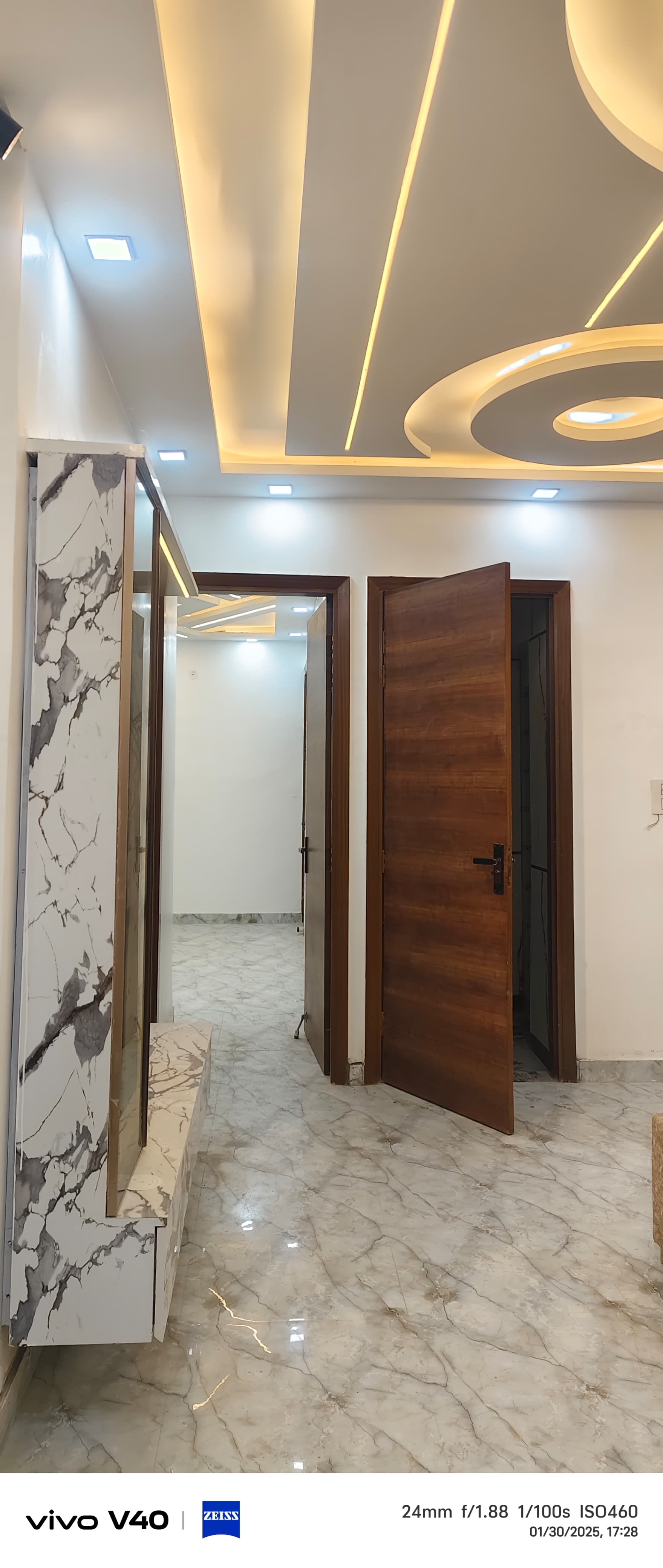 3 BHK + Servant Room Apartment For Sale in Cghs President Apartment 