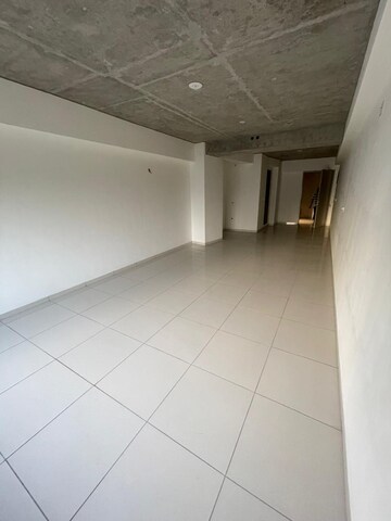 Room in  Office Space at Sun Westbank, Navrangpura – for Rent
