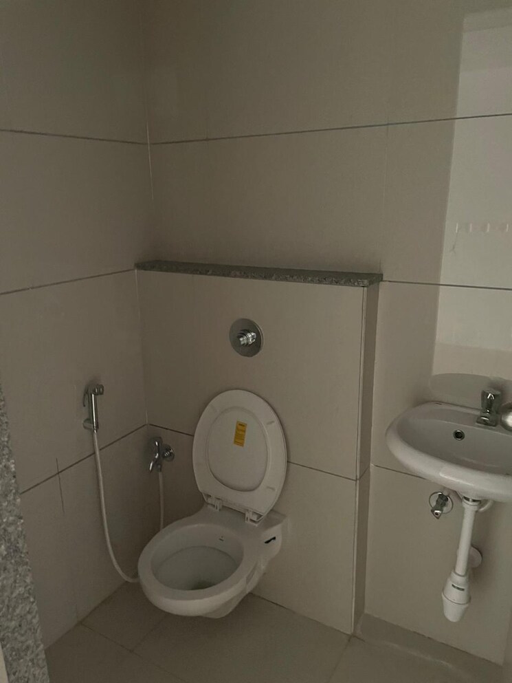 Bathroom, sun-westbank Commercial Office Space 830 Sq.Ft. In Navrangpura Ahmedabad 8672142