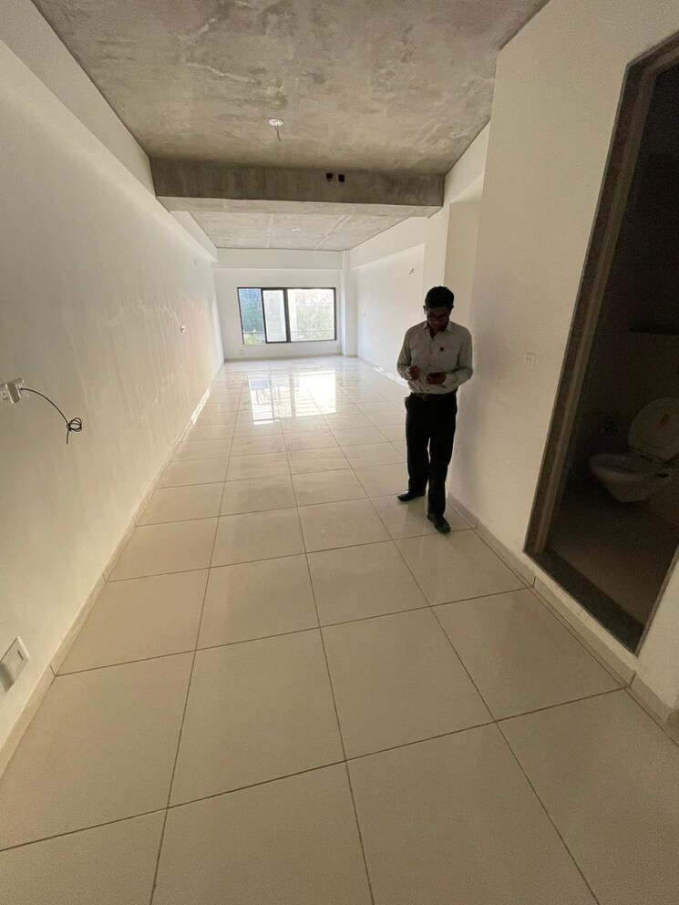 undefined, sun-westbank Commercial Office Space 830 Sq.Ft. In Navrangpura Ahmedabad 8672142