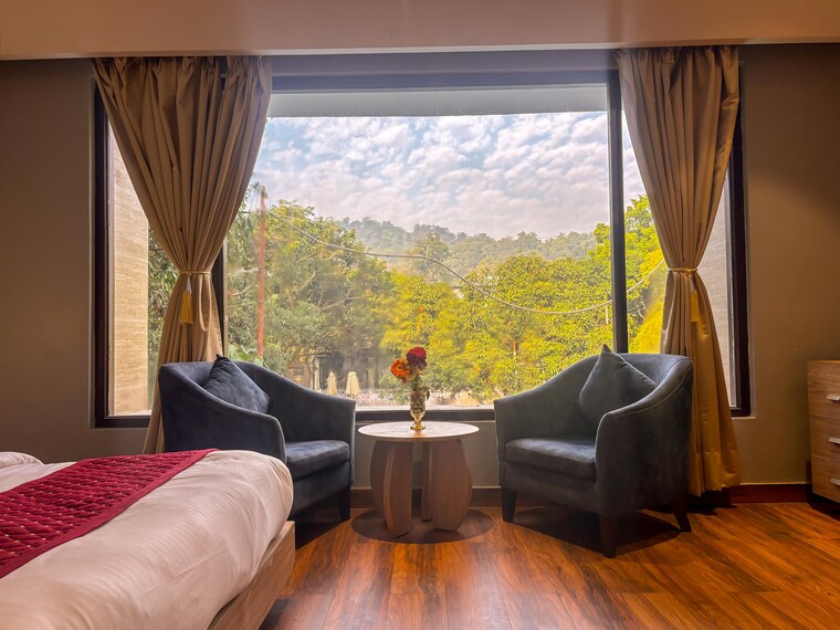 Master Bedroom, pinnacle-tower 3.5 Bedroom 1907 Sq.Ft. Apartment In Indrapuram Ghaziabad 8672159