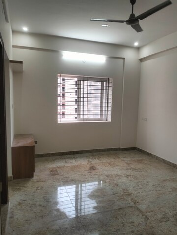 Room in 2 BHK Builder Floor at Hsr Layout – for Rent
