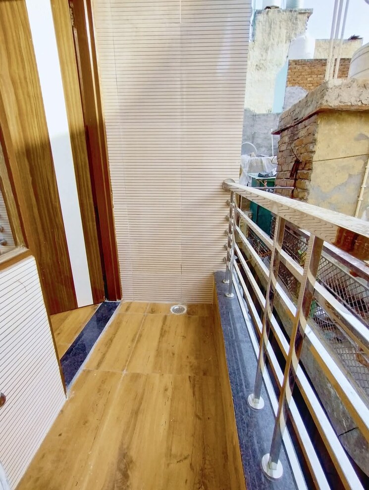 Balcony, uttam nagar west 1 Bedroom 400 Sq.Ft. Builder Floor In Uttam Nagar West Delhi 8672225