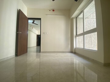1 BHK Apartment For Sale in Lodha Amara, Kolshet Road
