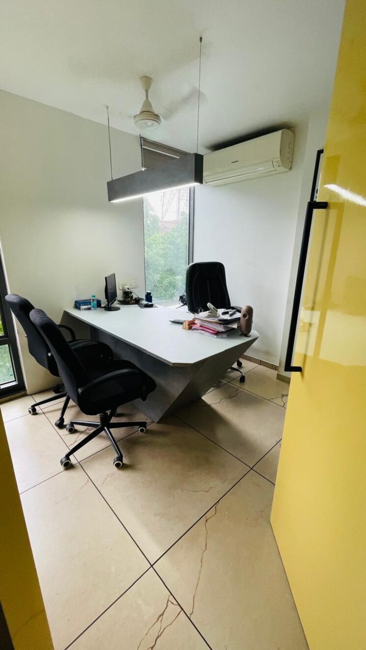 Team Area, naranpura Commercial Office Space 884 Sq.Ft. In Naranpura Ahmedabad 8672292