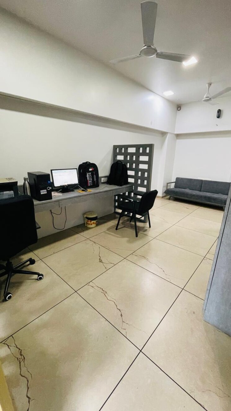 Team Area, naranpura Commercial Office Space 884 Sq.Ft. In Naranpura Ahmedabad 8672292