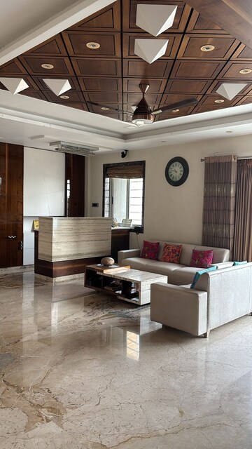 Living Room in 3.5 BHK Apartment at Sheth Vasant Lawns, Laxmi Nagar – for Sale