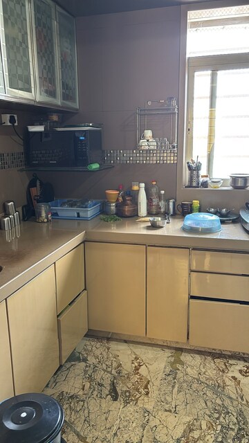 Kitchen in 3.5 BHK Apartment at Sheth Vasant Lawns, Laxmi Nagar – for Sale