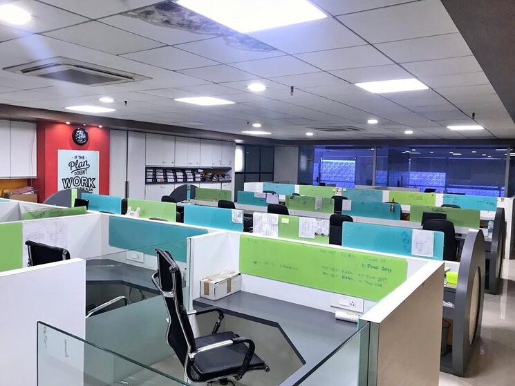 Team Area, vijay nagar Commercial Office Space 1850 Sq.Ft. In Vijay Nagar Indore 8671826