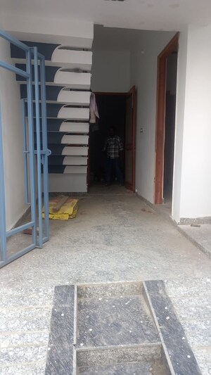 Room in 2 BHK Independent House at Modipuram – for Sale