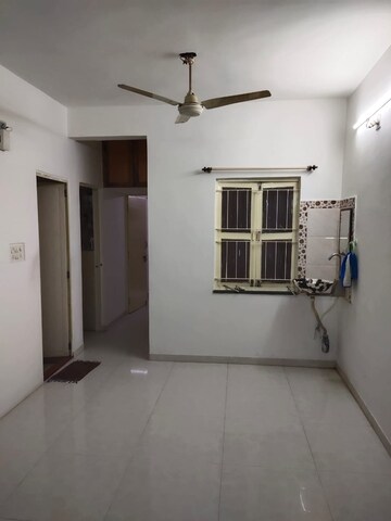 Room in 2 BHK Apartment at Memnagar – for Rent