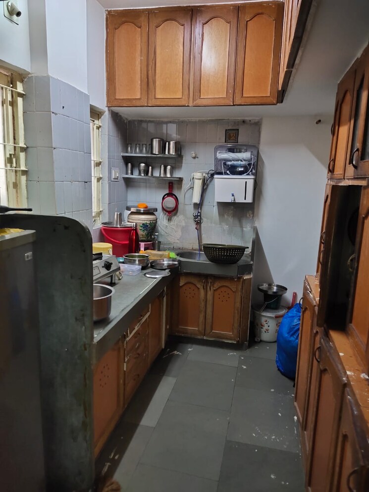 Kitchen, memnagar 2 Bedroom 1620 Sq.Ft. Apartment In Memnagar Ahmedabad 8672375