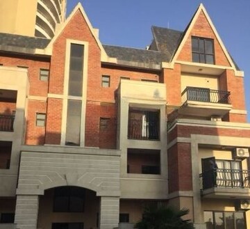 3.5 BHK Builder Floor – Exterior View View at Raheja Vedaanta, Sector 108 - for Rent