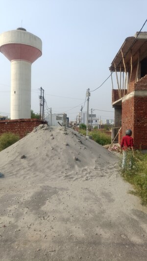  Plot – Exterior View View at Mayur Vihar - for Sale